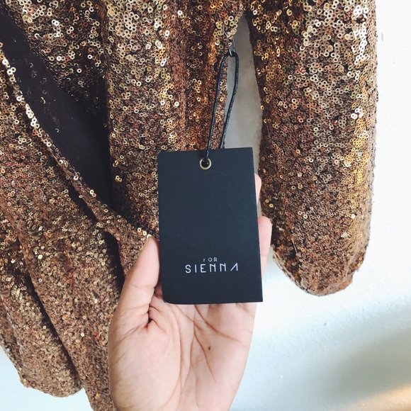 ➳ ➳ SOLD For Sienna Sequin Long Sleeve Romper ➳ ➳ - Picture 2 of 6